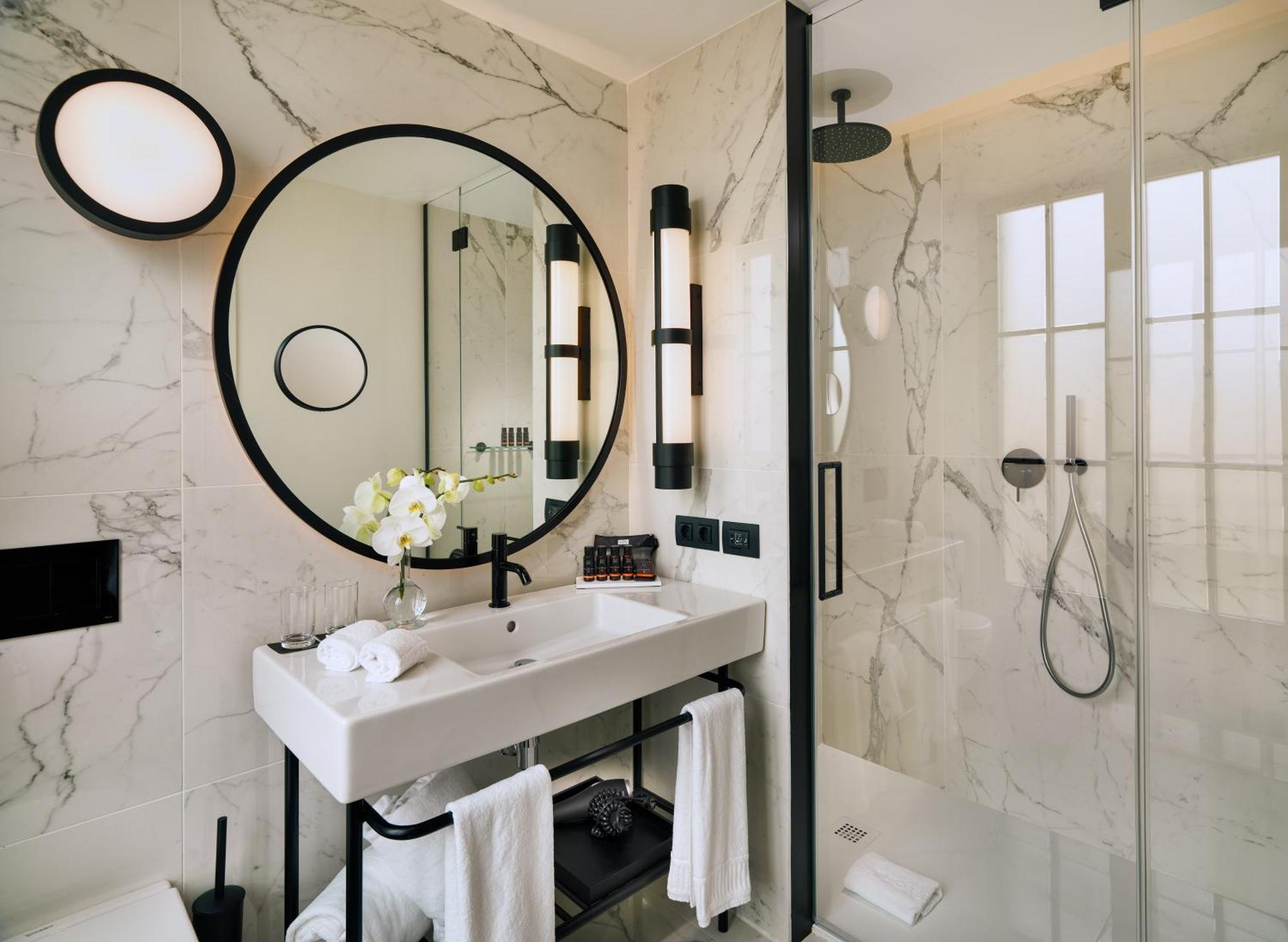 H10 Madison 4* Sup Hotel Barcelona Bagian luar foto