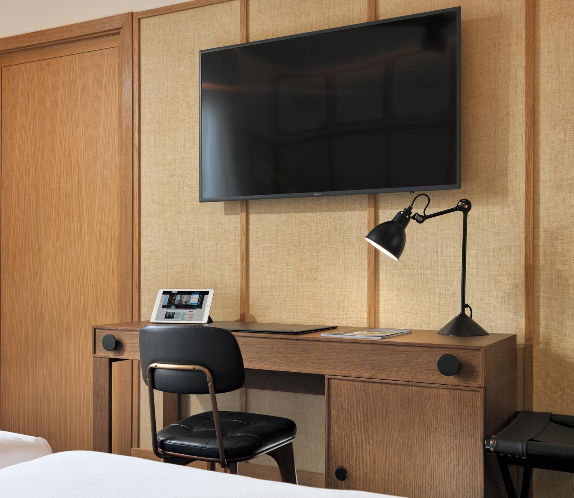H10 Madison 4* Sup Hotel Barcelona Bagian luar foto