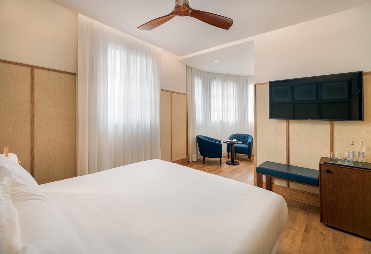 H10 Madison 4* Sup Hotel Barcelona Bagian luar foto