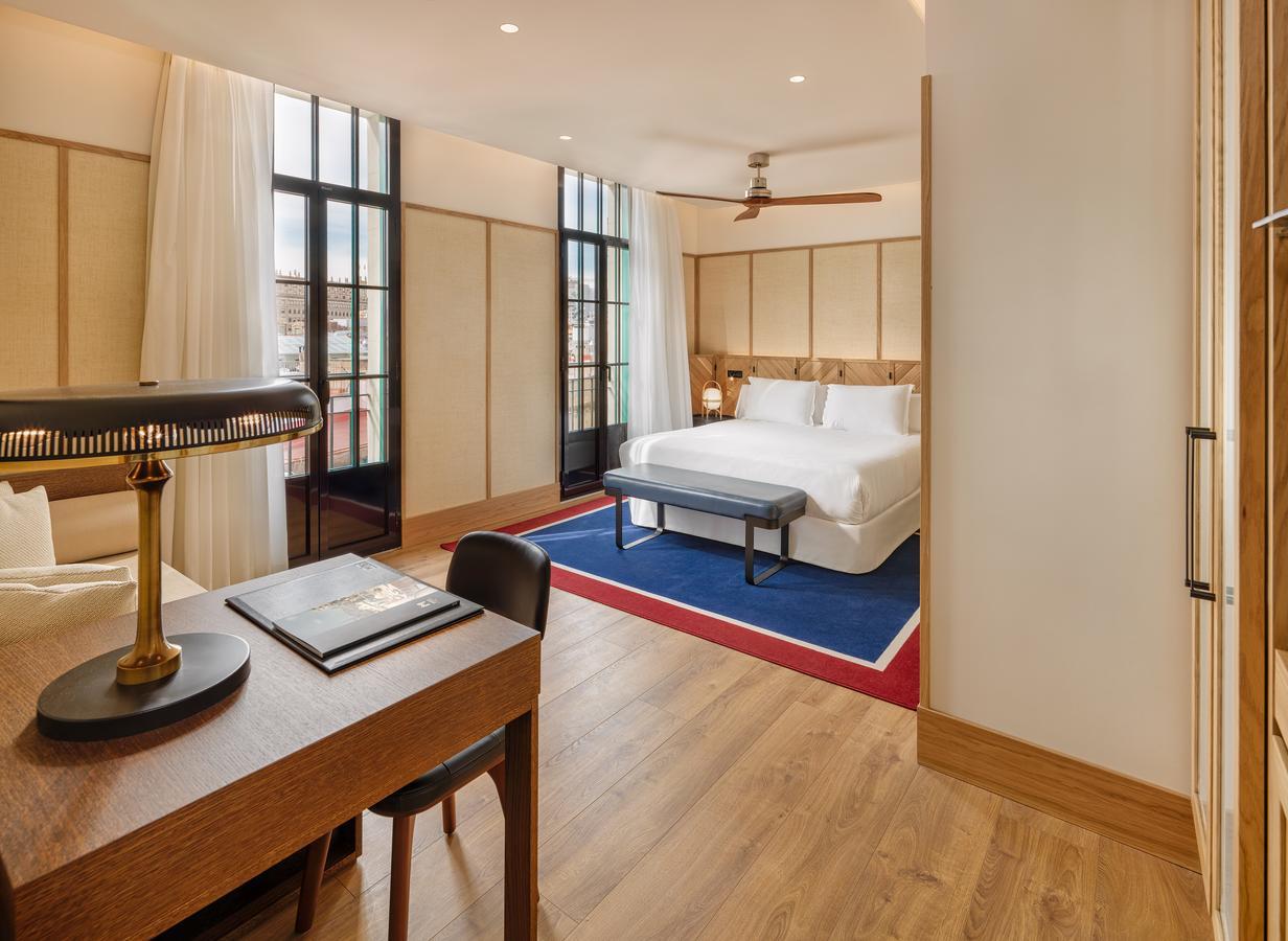 H10 Madison 4* Sup Hotel Barcelona Bagian luar foto