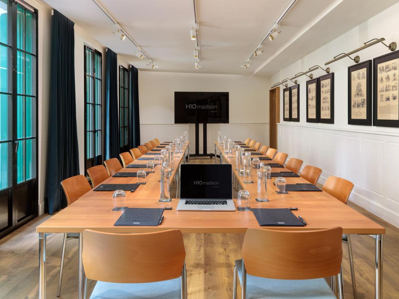 H10 Madison 4* Sup Hotel Barcelona Bagian luar foto